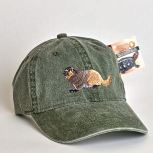 Green baseball cap with embroidered marmot